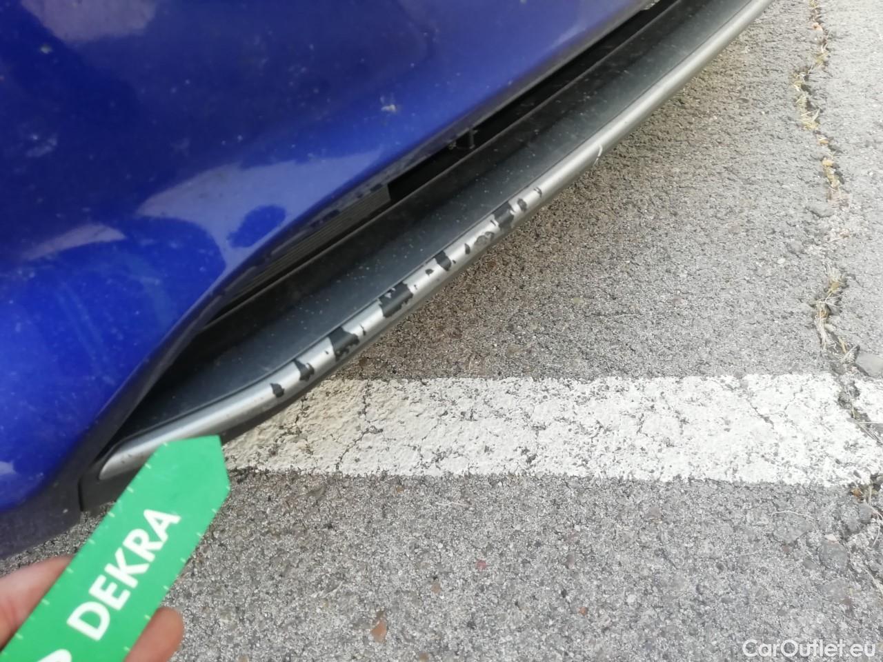  Hyundai   Ioniq HYUNDAI / 2019 / 5P / berlina con portón 1.6 GDI PHEV Klass DCT #2
