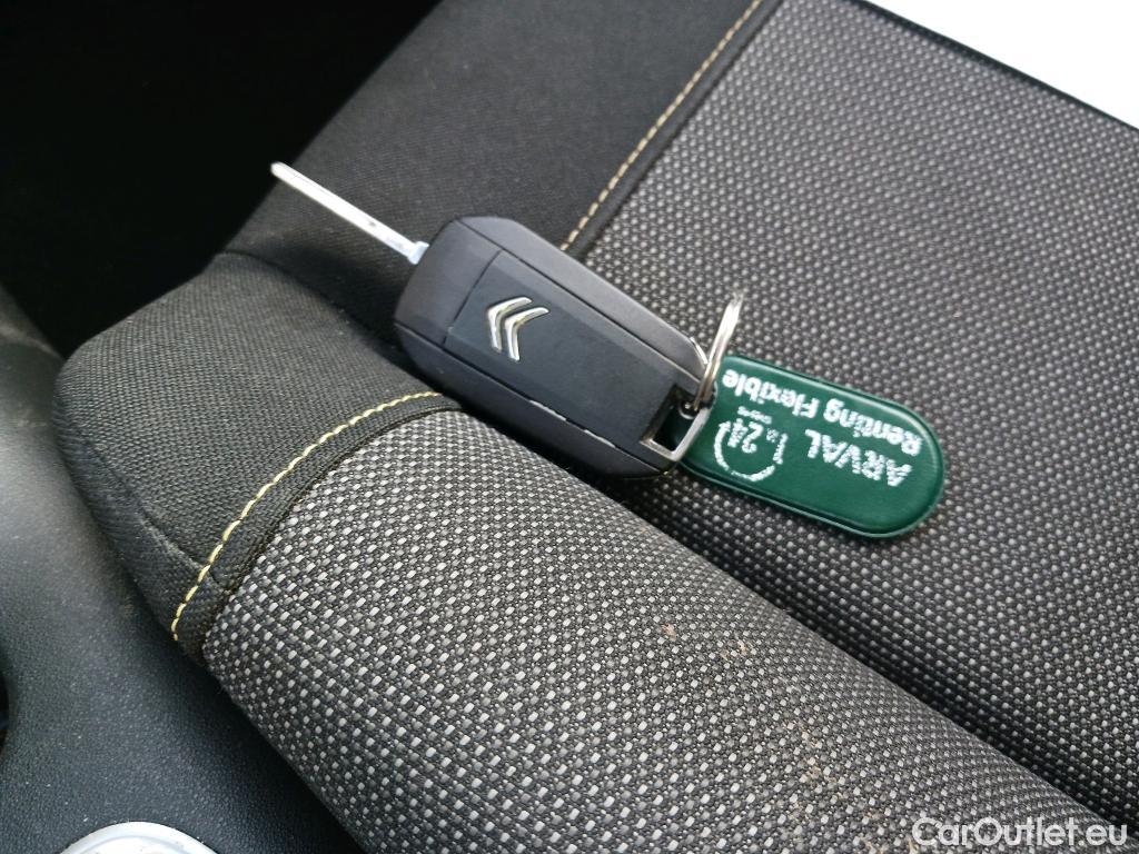  Citroen  C3  Feel Pack 1.5 BlueHDi 100CV MT6 E6d #1