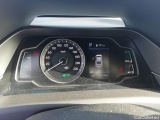  Hyundai   Ioniq HYUNDAI / 2019 / 5P / berlina con portón 1.6 GDI PHEV Klass DCT #4