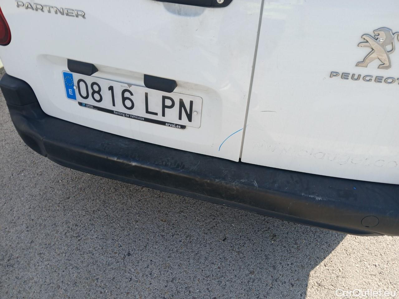  Peugeot  Partner PEUGEOT  / 2018 / 4P / furgón derivado de turismo Premium Long 1000kg BlueHDi 73kW #14