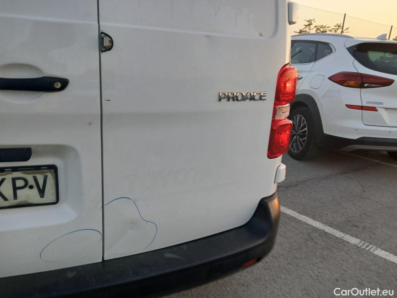  Toyota  Proace TOYOTA  / 2016 / 4P / furgón FU. MEDIO (L1) 2.0D 90kW COMFORT CARGA + #15