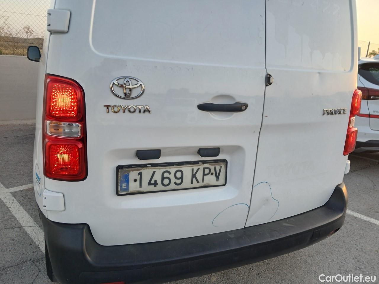  Toyota  Proace TOYOTA  / 2016 / 4P / furgón FU. MEDIO (L1) 2.0D 90kW COMFORT CARGA + #14