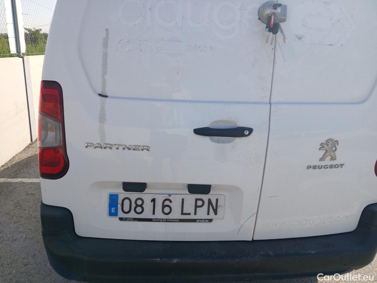  Peugeot  Partner PEUGEOT  / 2018 / 4P / furgón derivado de turismo Premium Long 1000kg BlueHDi 73kW #11