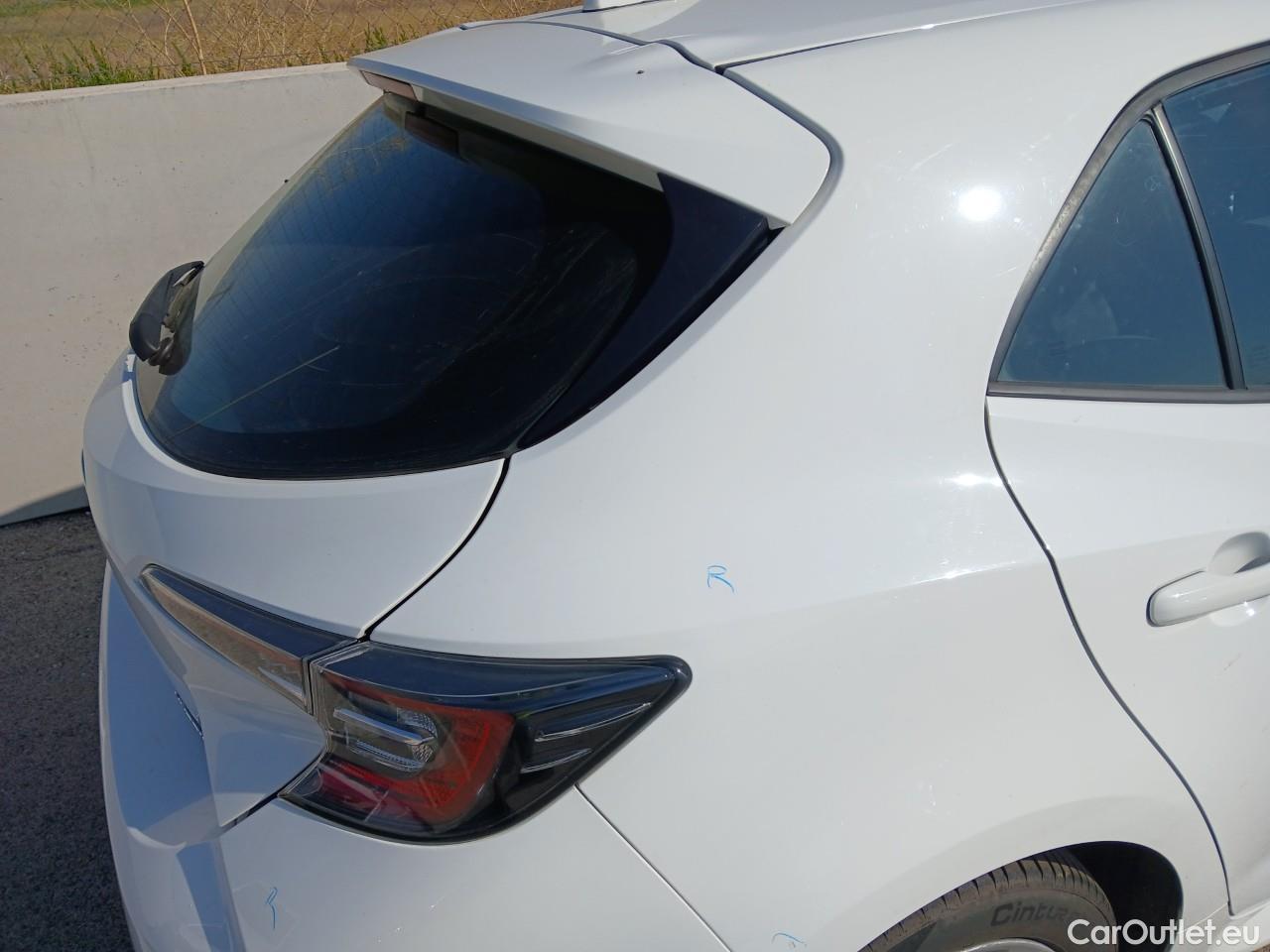  Toyota  Corolla TOYOTA  / 2019 / 5P / berlina con portón 1.8 125H BUSINESS PLUS E-CVT #24