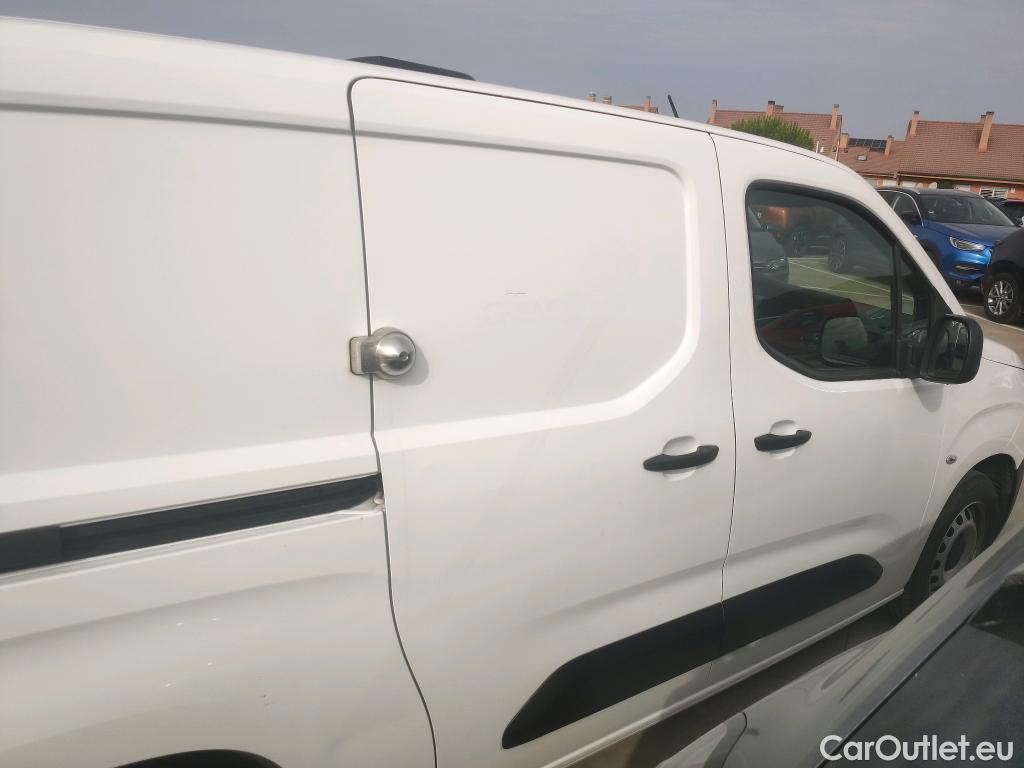  Peugeot  Partner PEUGEOT  / 2018 / 4P / furgón derivado de turismo Premium Long 1000kg BlueHDi 73kW #12