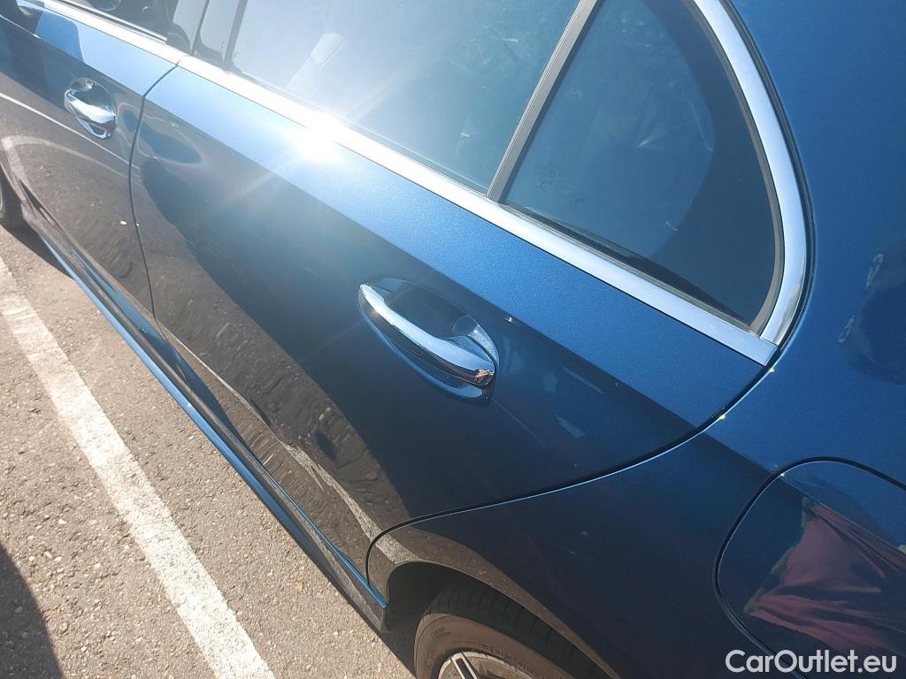  Mercedes  A-Klasse MERCEDES-BENZ Clase A / 2018 / 5P / berlina con portón A 250 e #3