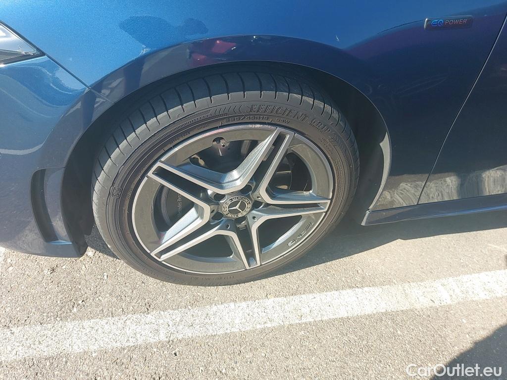  Mercedes  A-Klasse MERCEDES-BENZ Clase A / 2018 / 5P / berlina con portón A 250 e #8