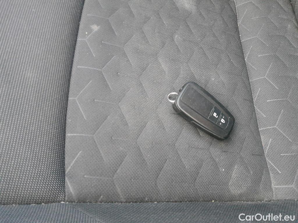  Toyota  Corolla TOYOTA  1.8 125H ACTIVE TECH E-CVT #2