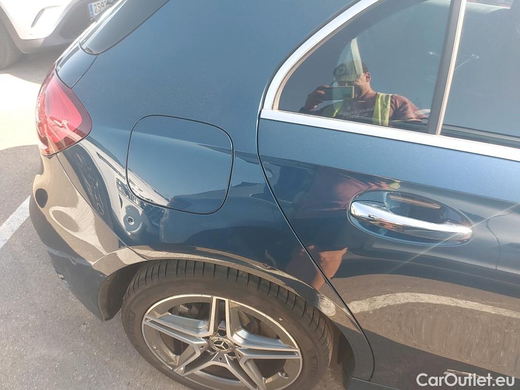  Mercedes  A-Klasse MERCEDES-BENZ Clase A / 2018 / 5P / berlina con portón A 250 e #14