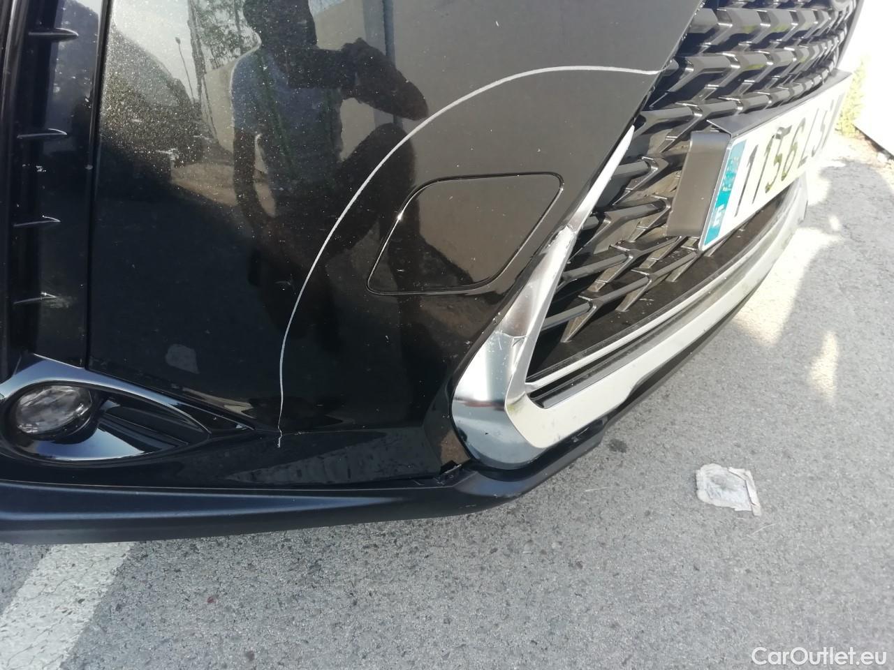  Lexus  UX LEXUS  / 2018 / 5P / todoterreno 2.0 250h Business #2
