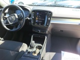  Volvo  XC 40 VOLVO XC40 / 2017 / 5P / todoterreno 1.5 T2 Momentum Pro Auto #3