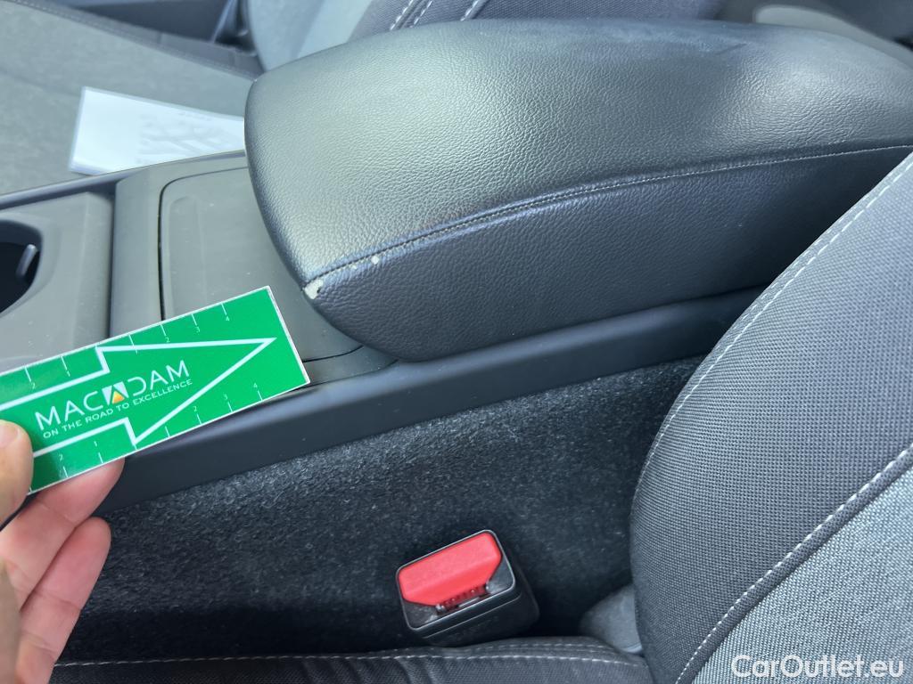  Volvo  XC 40 VOLVO X40 2.0 B3 G Core Auto #31