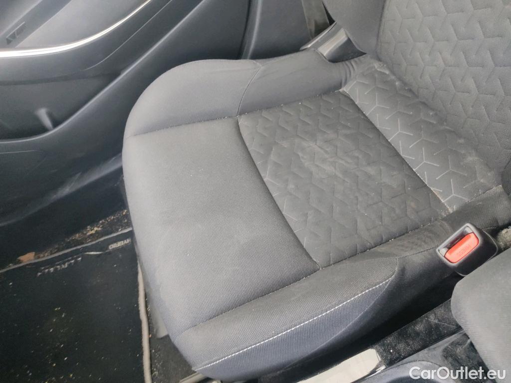  Toyota  Corolla TOYOTA  1.8 125H ACTIVE TECH E-CVT #15