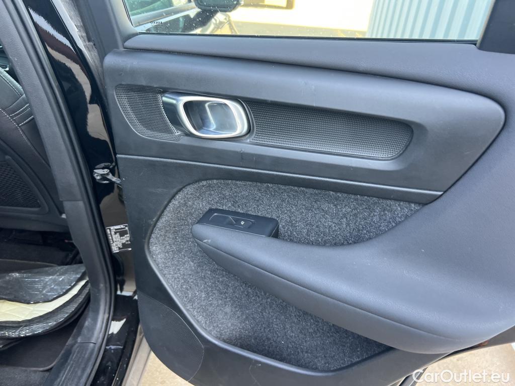  Volvo  XC 40 VOLVO X40 2.0 B3 G Core Auto #21