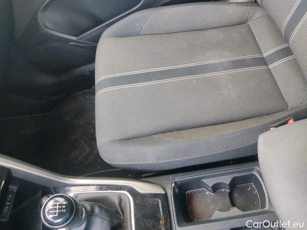  Volkswagen  T-ROC  Advance 2.0 TDI 115CV MT6 E6d #2