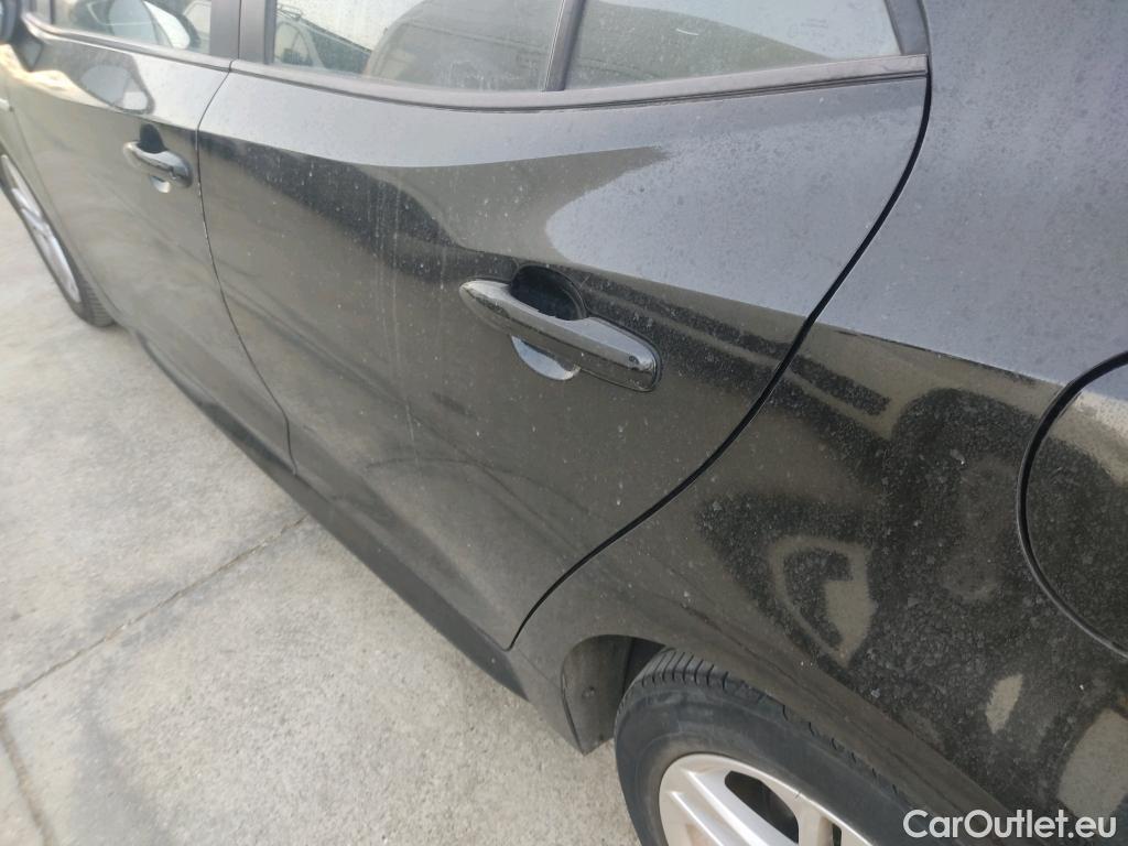 Toyota  Corolla TOYOTA  1.8 125H ACTIVE TECH E-CVT #17