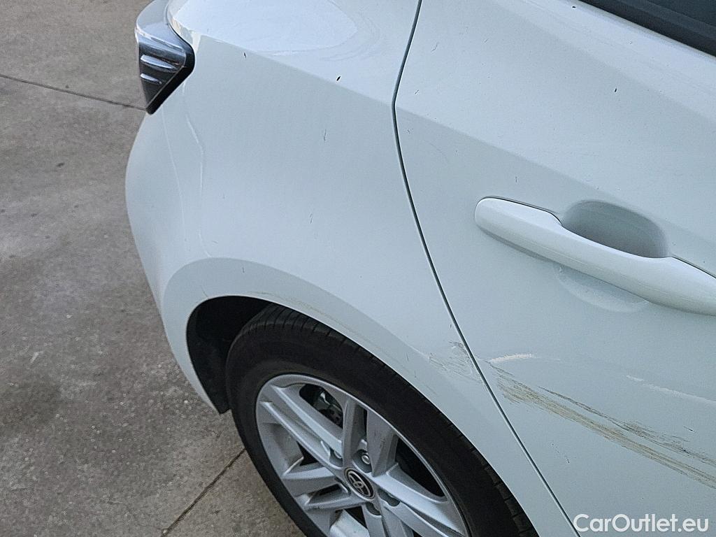  Toyota  Corolla TOYOTA  / 2019 / 5P / berlina con portón 1.8 125H BUSINESS PLUS E-CVT #3