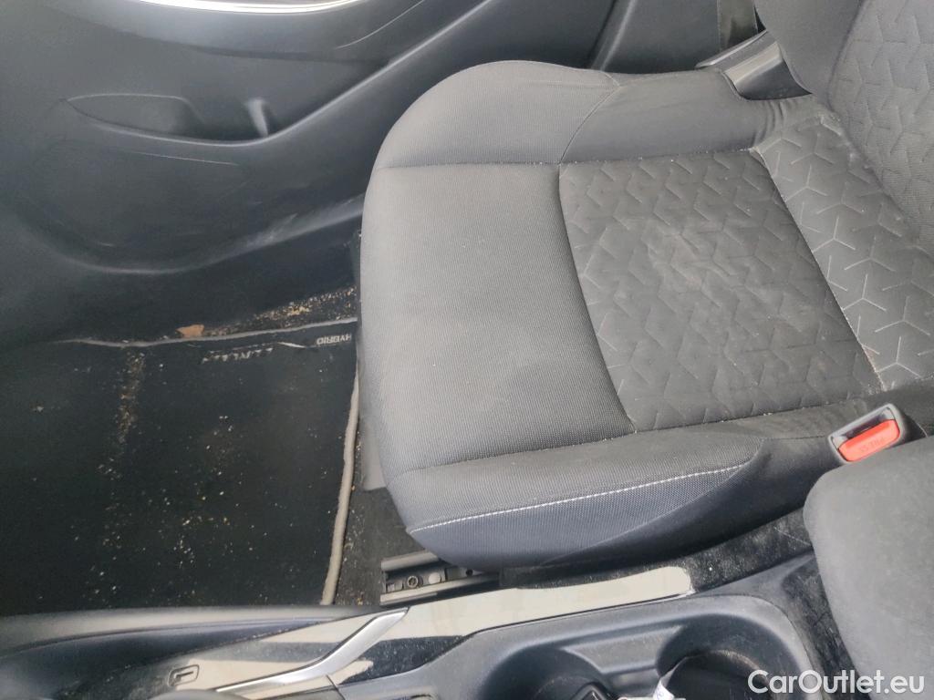  Toyota  Corolla TOYOTA  1.8 125H ACTIVE TECH E-CVT #16