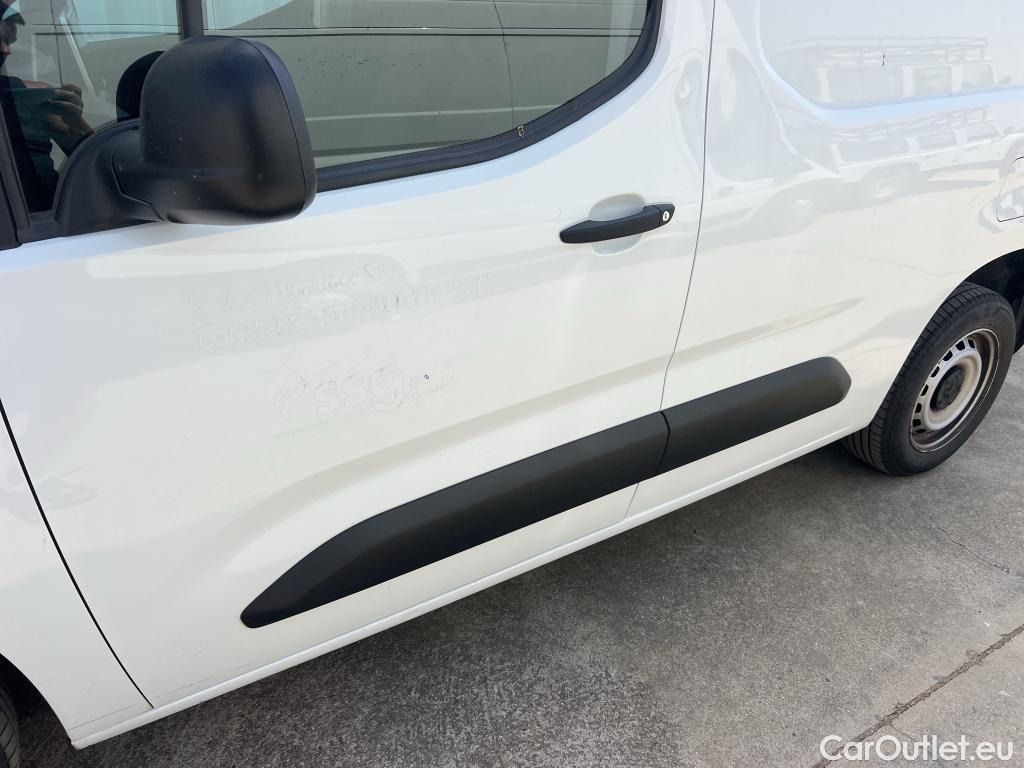  Peugeot  Partner PEUGEOT  / 2018 / 3P / furgón derivado de turismo Pro Standard 600kg BlueHDi 73kW #20