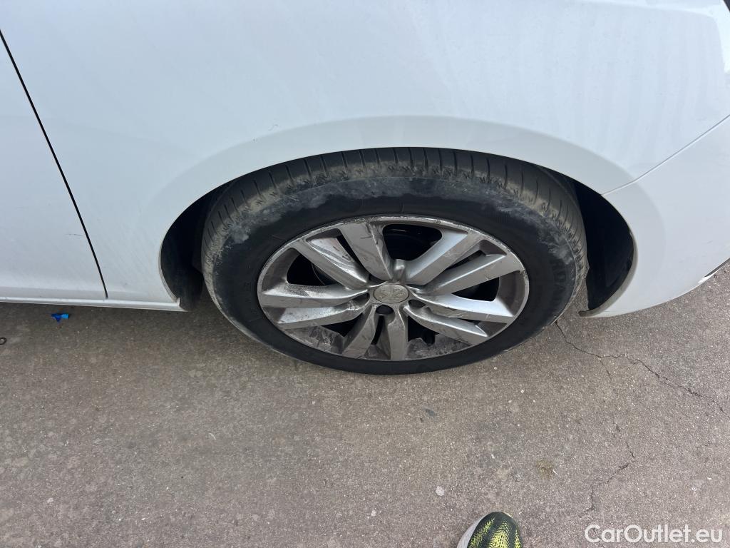 Peugeot  308  SW Active Pack 1.5 HDi 130CV MT6 E6d #18