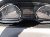  Peugeot  208 PEUGEOT  / 2015 / 5P / berlina con portón 5P Signature 1.2L PureTech 81KW (110CV) (AC) #4