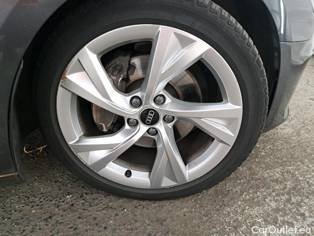  Audi  A4  Avant 40 TDI quattro S line 2.0 TDI 205CV BVA7 E6d #36