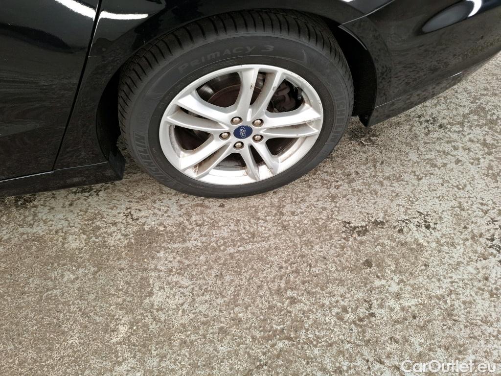  Ford  Mondeo  Turnier Titanium 2.0 EcoBlue 150CV BVA8 E6dT #41