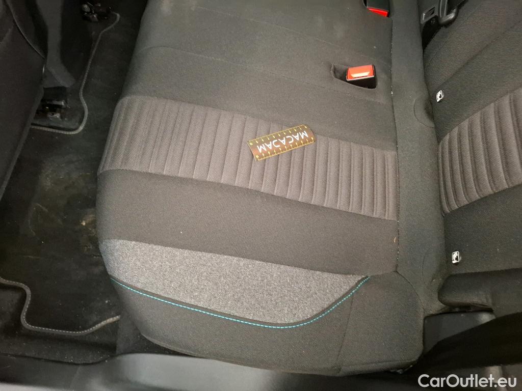  Peugeot  3008  II Style 1.5 HDi 130CV BVA8 E6d #20