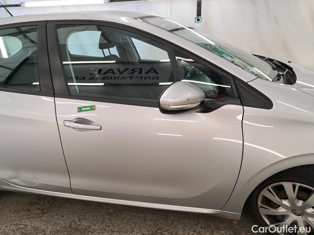  Peugeot  208  Active Business 1.6 HDi 75CV BVM5 E6 #31