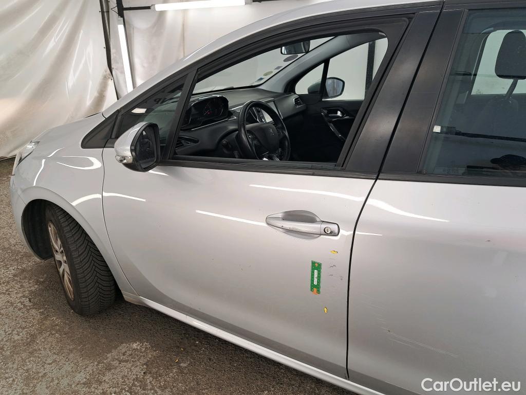  Peugeot  208  Active Business 1.6 HDi 75CV BVM5 E6 #33