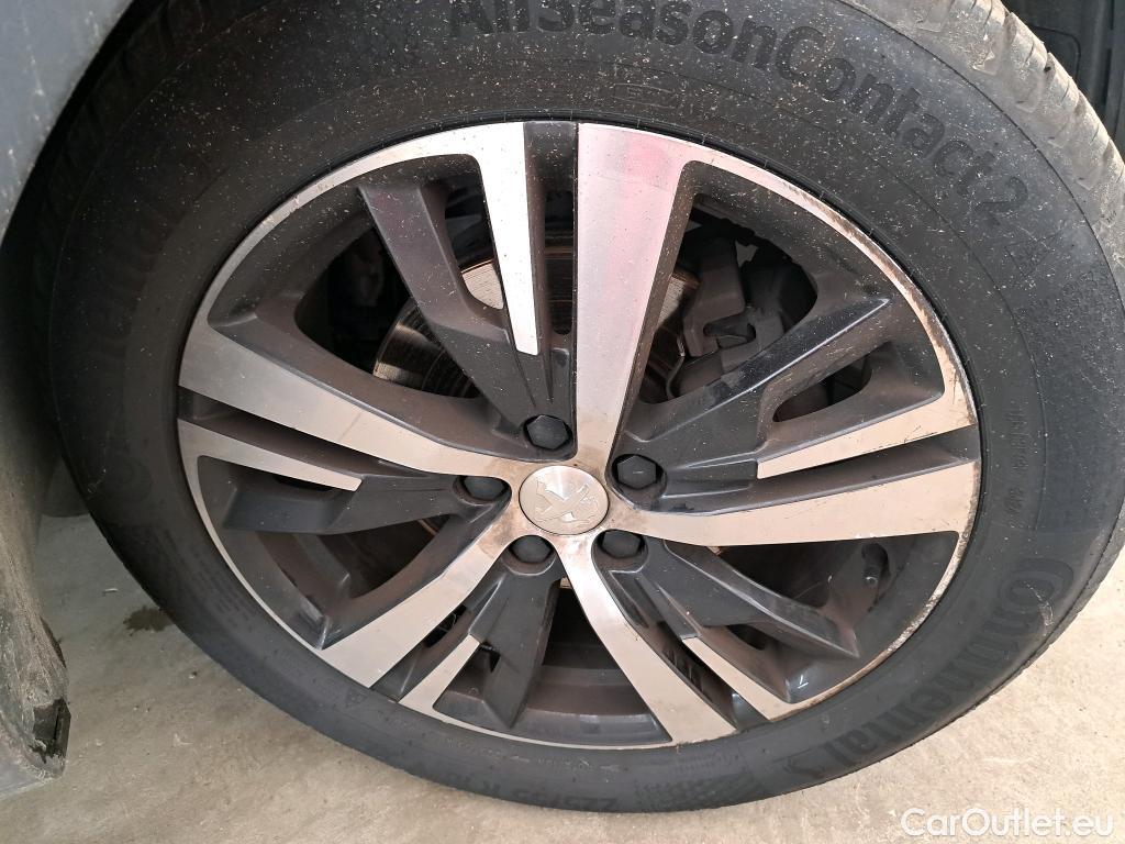  Peugeot  5008  Allure Business 1.5 HDi 130CV BVA8 E6dT #36