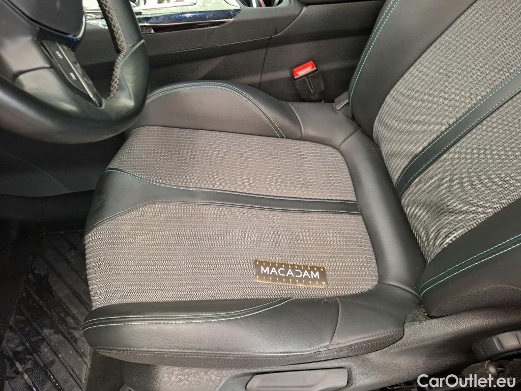  Peugeot  5008  Allure Pack 1.5 HDi 130CV BVA8 7 Sieges E6d #8