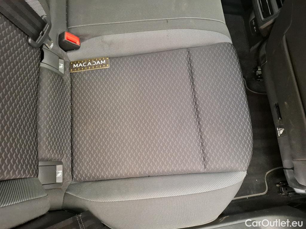  Volkswagen  Golf  VIII Berline Active 2.0 TDI 115CV BVA7 E6d #43
