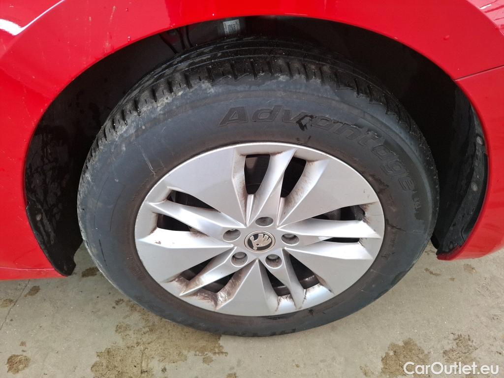  Skoda  Octavia  Break Business 2.0 TDI 115CV BVM6 E6d #36
