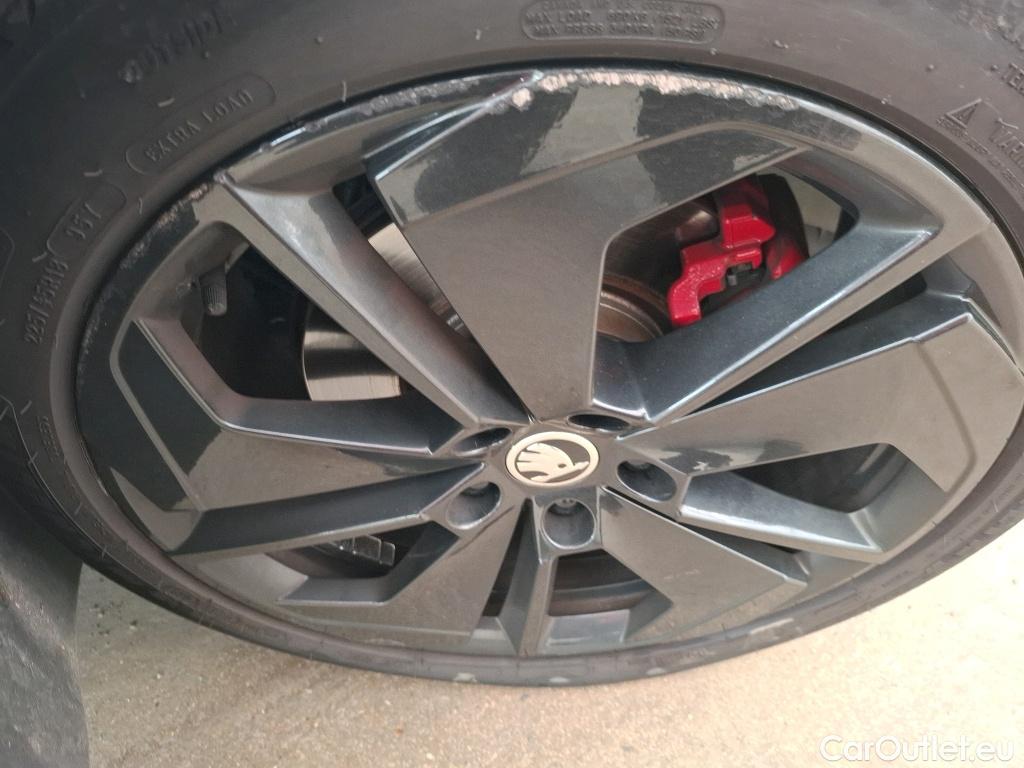  Skoda  Octavia  Berline RS 2.0 TDI 200CV BVA7 E6d #12