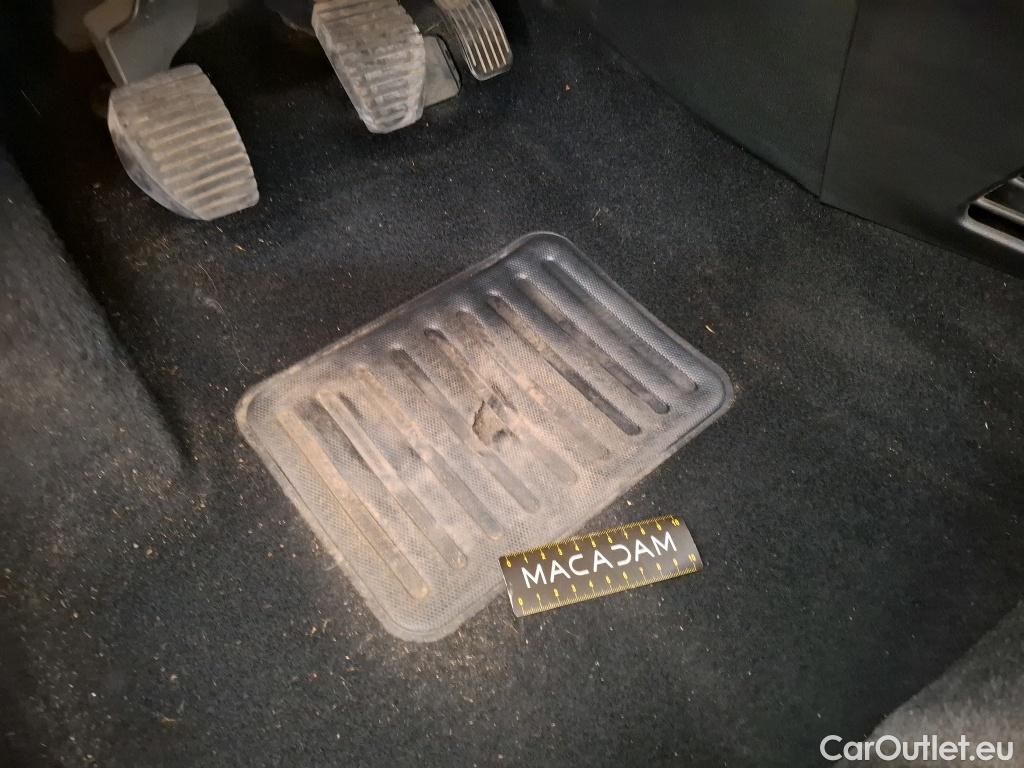  Citroen  C3  Société Feel Nav 1.2 PureTech 80CV BVM5 E6d #11