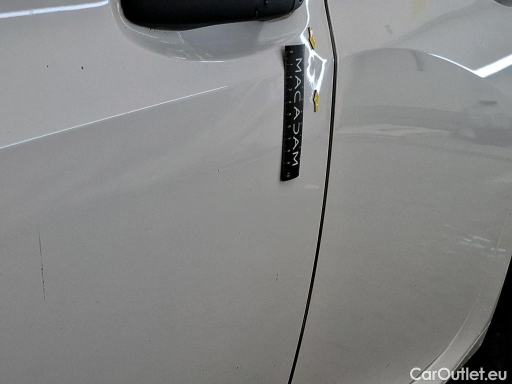  Peugeot  208  Premium 1.5 HDi 100CV BVM6 E6d #4