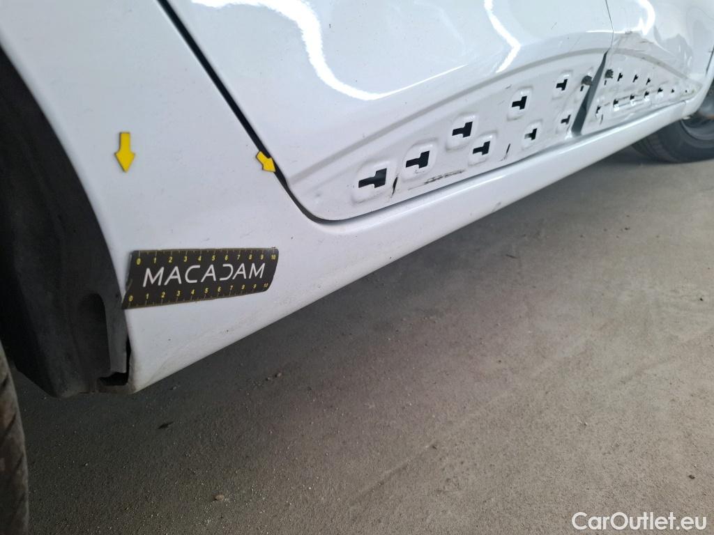  Renault  Clio  IV Air MediaNav 1.5 dCi 90CV BVM5 E6 #32