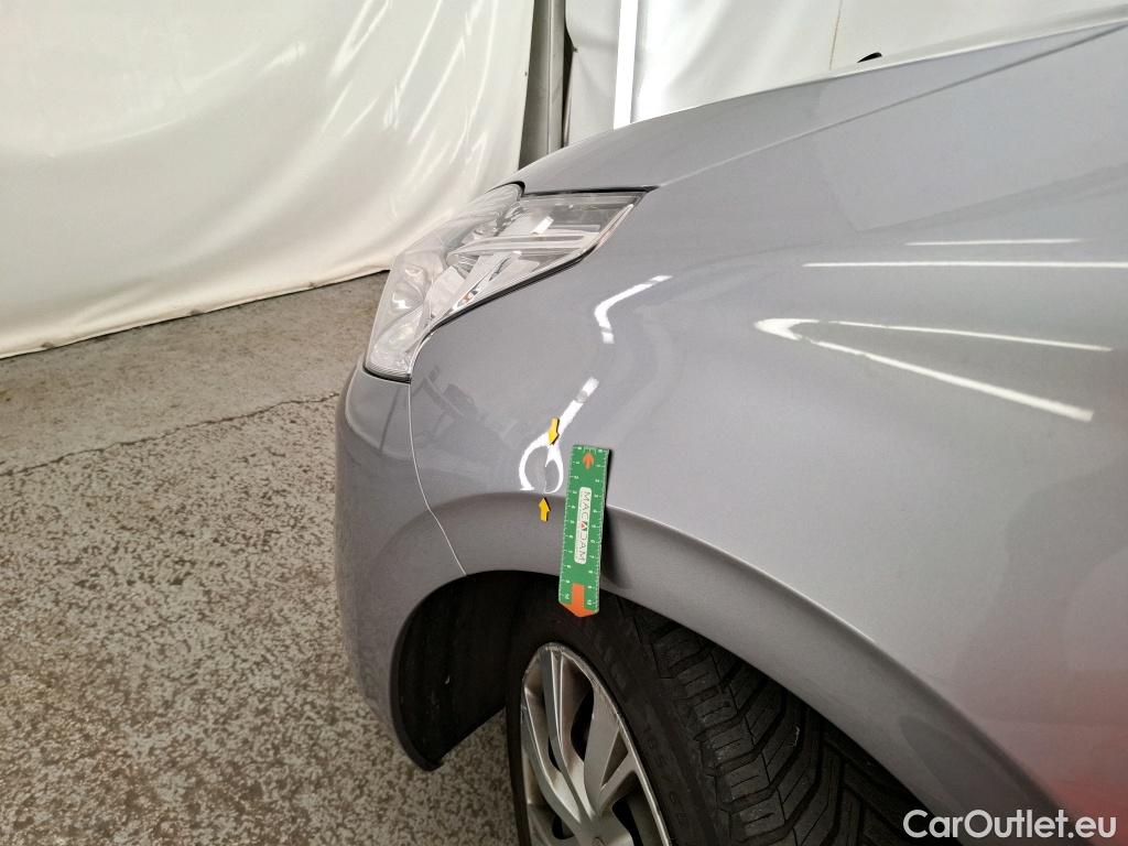  Peugeot  208  Affaire Premium 1.5 HDi 100CV BVM5 E6dT #18