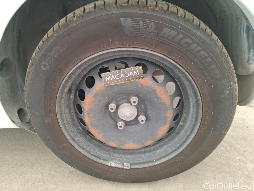  Renault  Clio  IV Air MediaNav 1.5 dCi 90CV BVM5 E6 #75