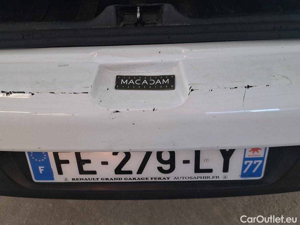  Renault  Clio  IV Air MediaNav 1.5 dCi 75CV BVM5 E6 #9