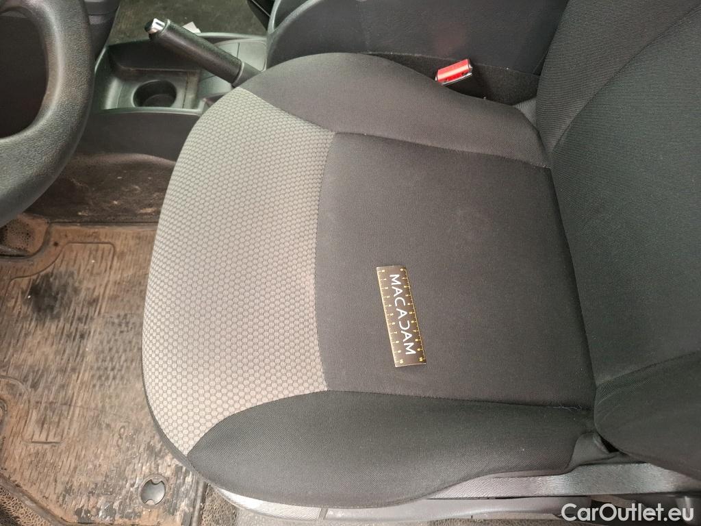  Renault  Kangoo  Express Maxi Extra (Série Spéciale) 1.5 dCi 90CV BVM5 E6 #46