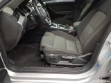  Volkswagen  Passat Variant 2.0 TDI SCR DSG Business Automatic Diesel  95 #23