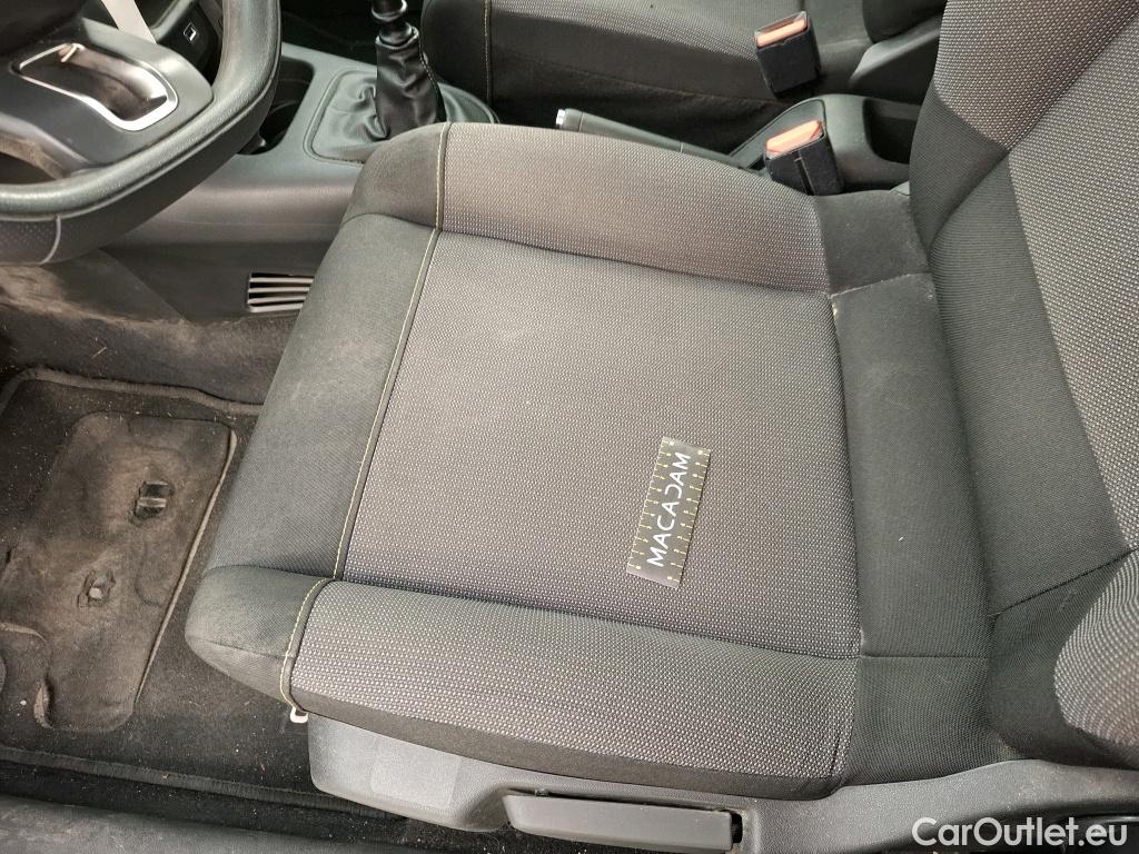  Citroen  C3  Société Feel 1.5 BlueHDI 100CV BVM6 E6d #26