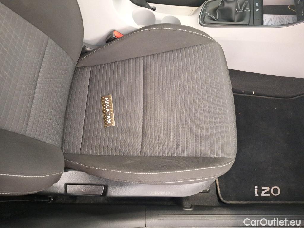  Hyundai  i20  Intuitive Mild-Hybrid 1.0 T-GDI 100CV BVM6 E6d / TRANSFO VP/VF #9