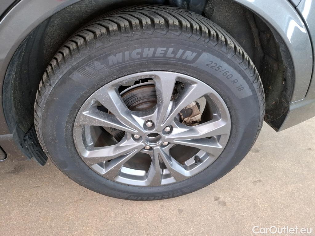 Ford  Kuga FORD  / 2019 / 5P / SUV 2.5 Duratec 225 ch PHEV eCVT St Line #9