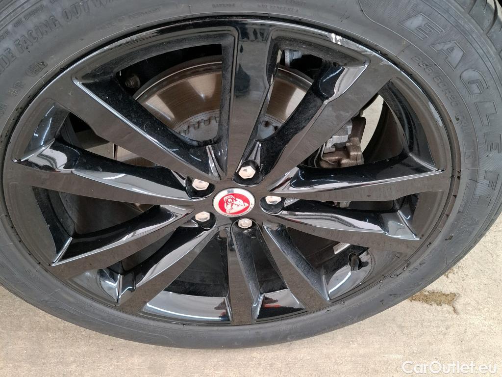 Jaguar  E-PACE JAGUAR  / 2017 / 5P / SUV P300e PHEV BVA AWD R-Dynamic SE #10