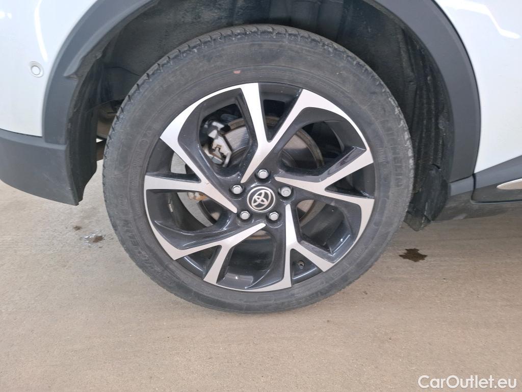  Toyota  C-HR TOYOTA  / 2016 / 5P / SUV 2.0 HYBRIDE 184 COLLECTION #8