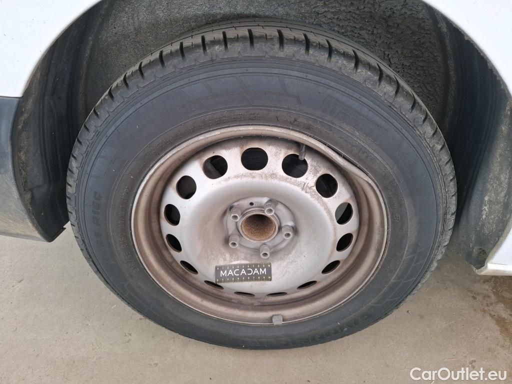  Peugeot  Expert  Fourgon Premium L2 1.5 HDi 120CV BVM6 E6d #26