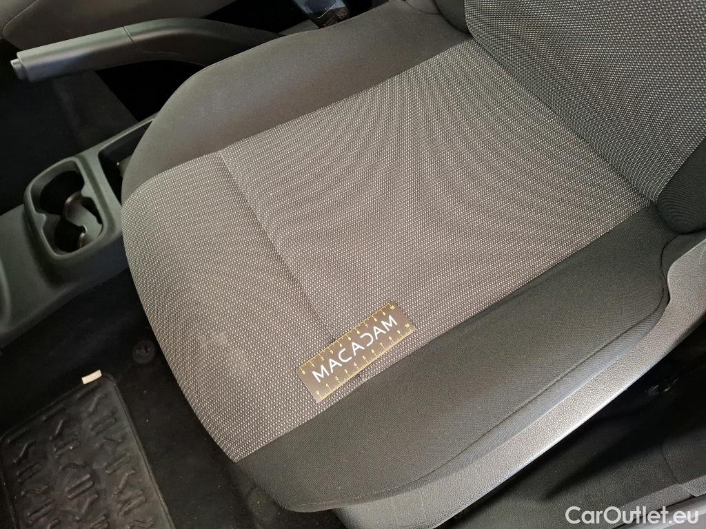  Citroen  Berlingo CITROEN  Van / 2018 / 4P / Fourgonnette Taille M 650kg BlueHDi 130 S&S EAT8 #16
